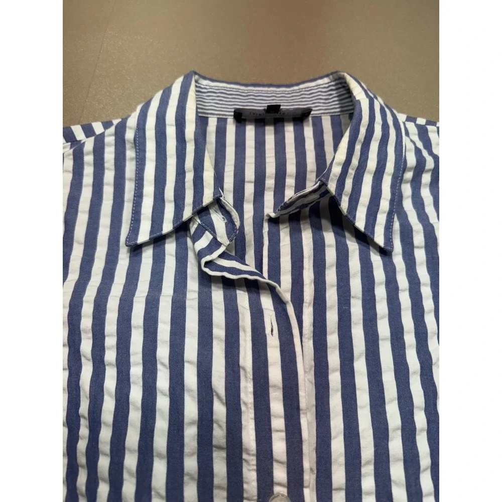 Lafayette 148 New York Blue White Seersucker Striped Button Down Shirt Size 10 - Picture 5 of 11